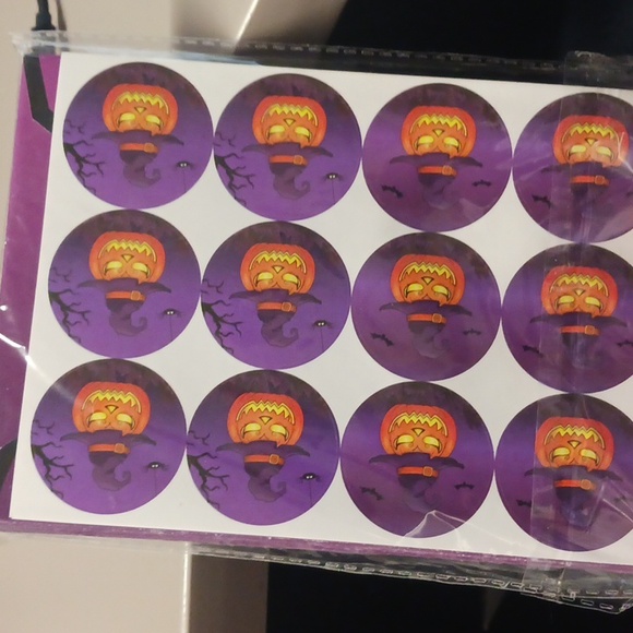 Halloween bundle invites and bags - Picture 3 of 8